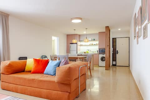 Popular Airbnb listing: Quiet apartment with AC meters away from the pedestrian area in Córdoba