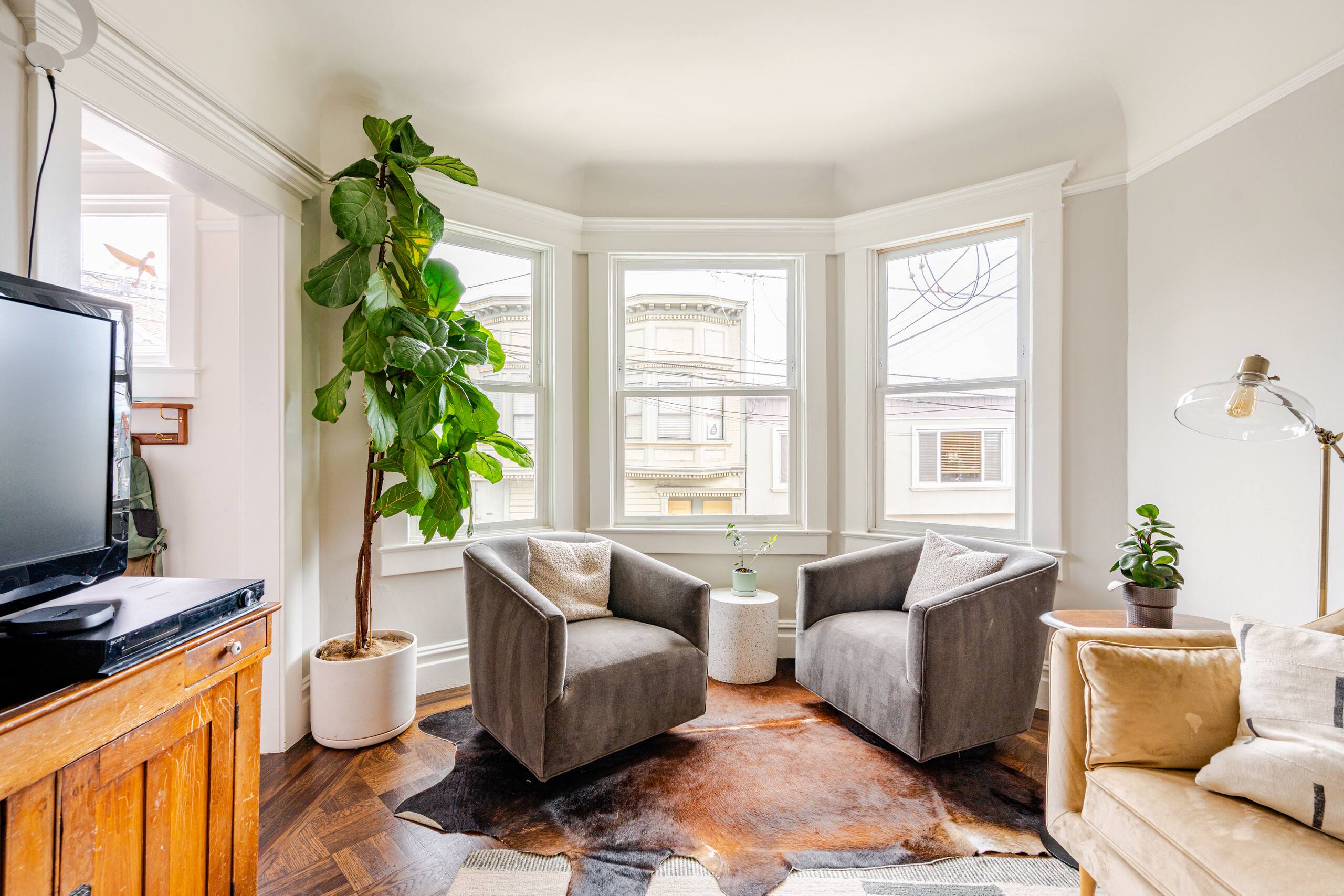 Home in San Francisco · ★5.0 · 3 bedrooms · 4 beds · 2 baths - Image 3