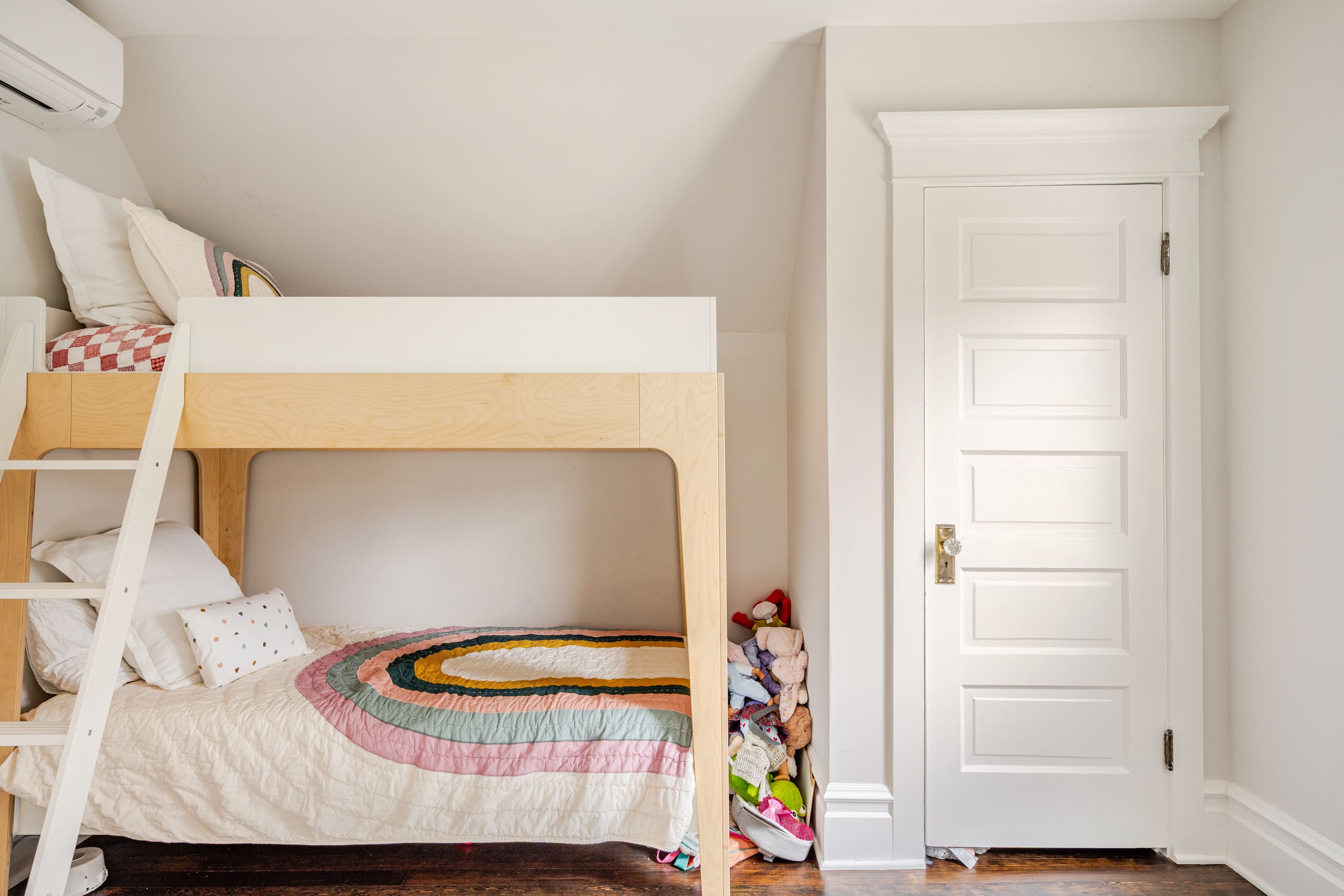 Home in San Francisco · ★5.0 · 3 bedrooms · 4 beds · 2 baths - Image 19