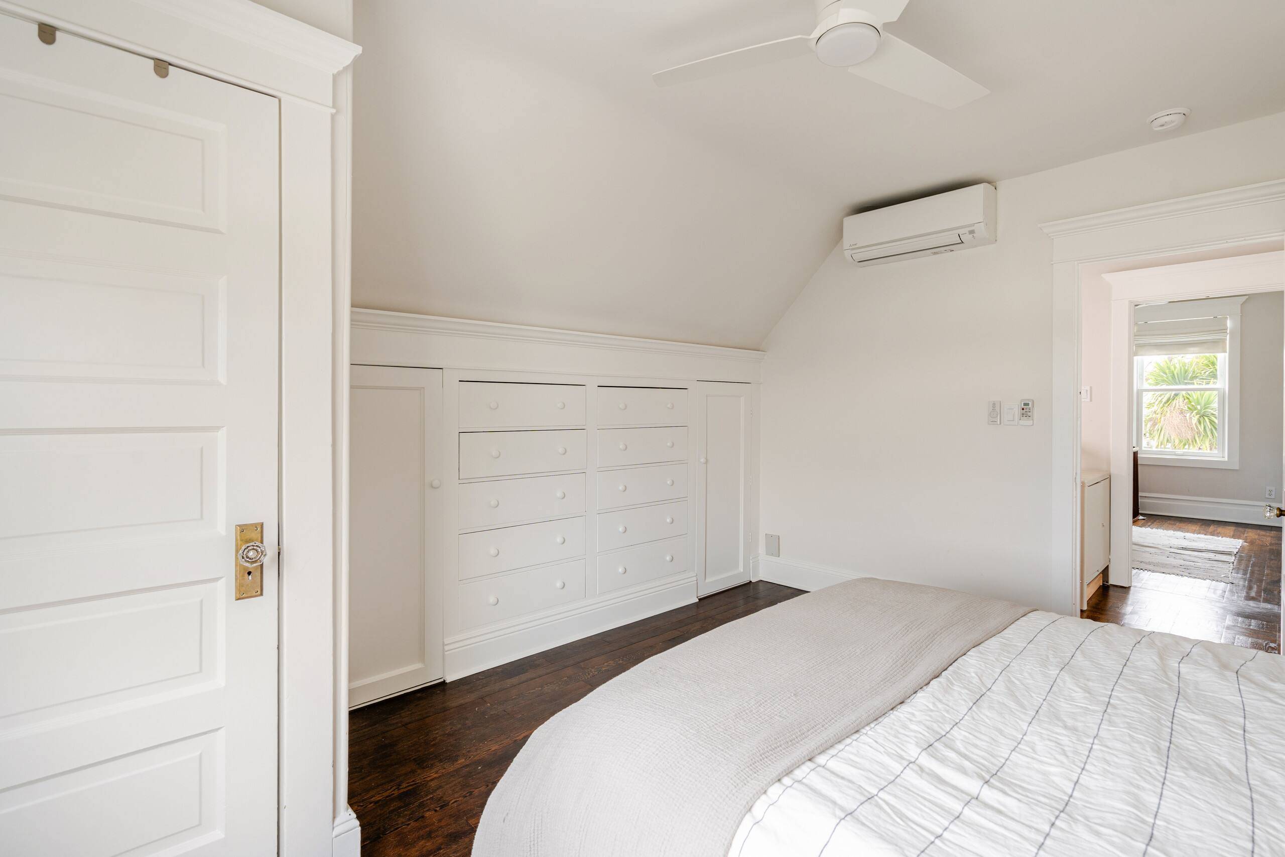 Home in San Francisco · ★5.0 · 3 bedrooms · 4 beds · 2 baths - Image 15