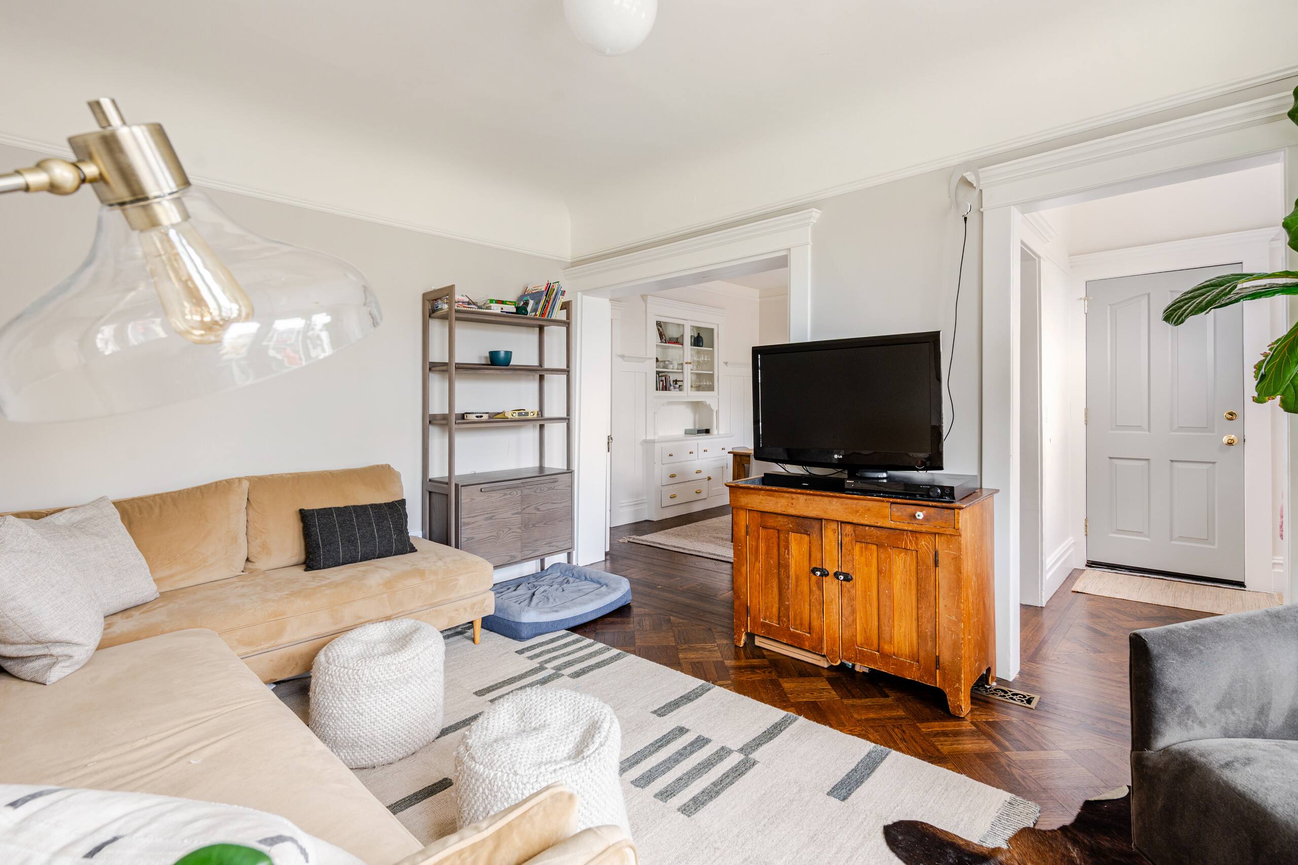 Home in San Francisco · ★5.0 · 3 bedrooms · 4 beds · 2 baths - Image 4
