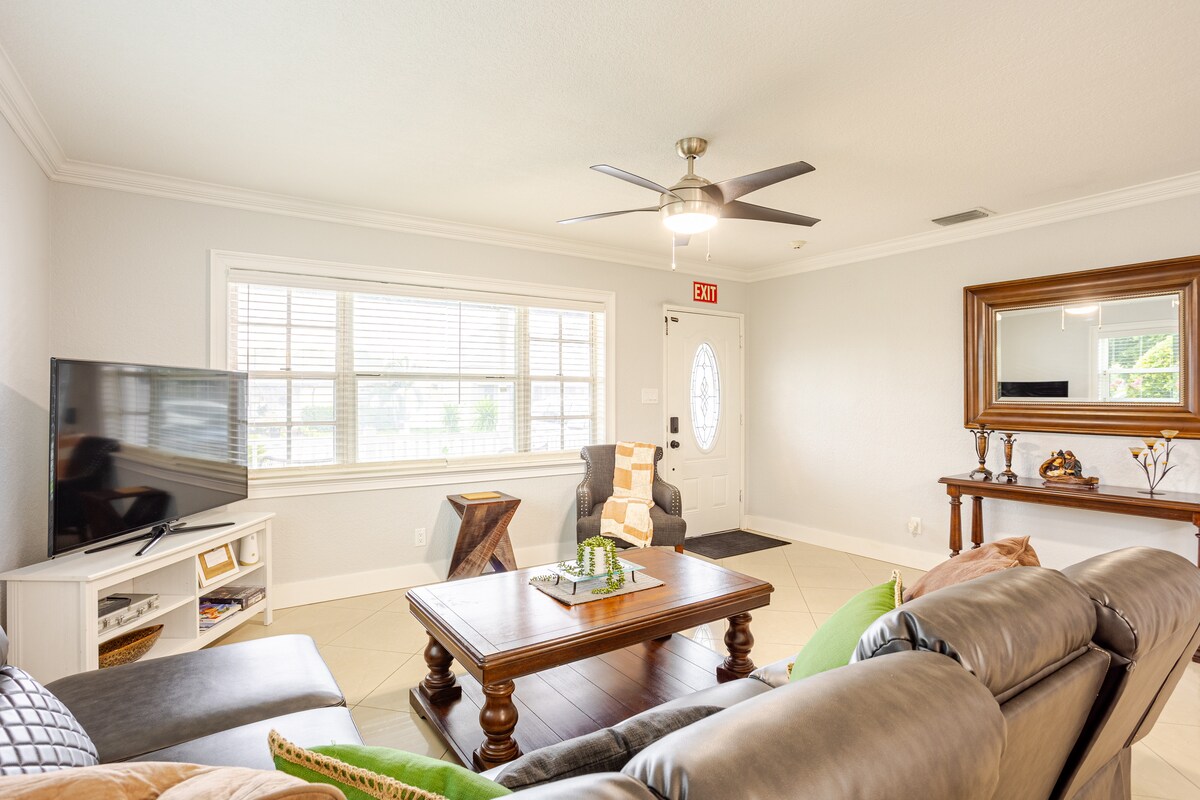 Successful Airbnb property: Cozy home 3b/2b RiverwalkMidtown in Armory Gardens