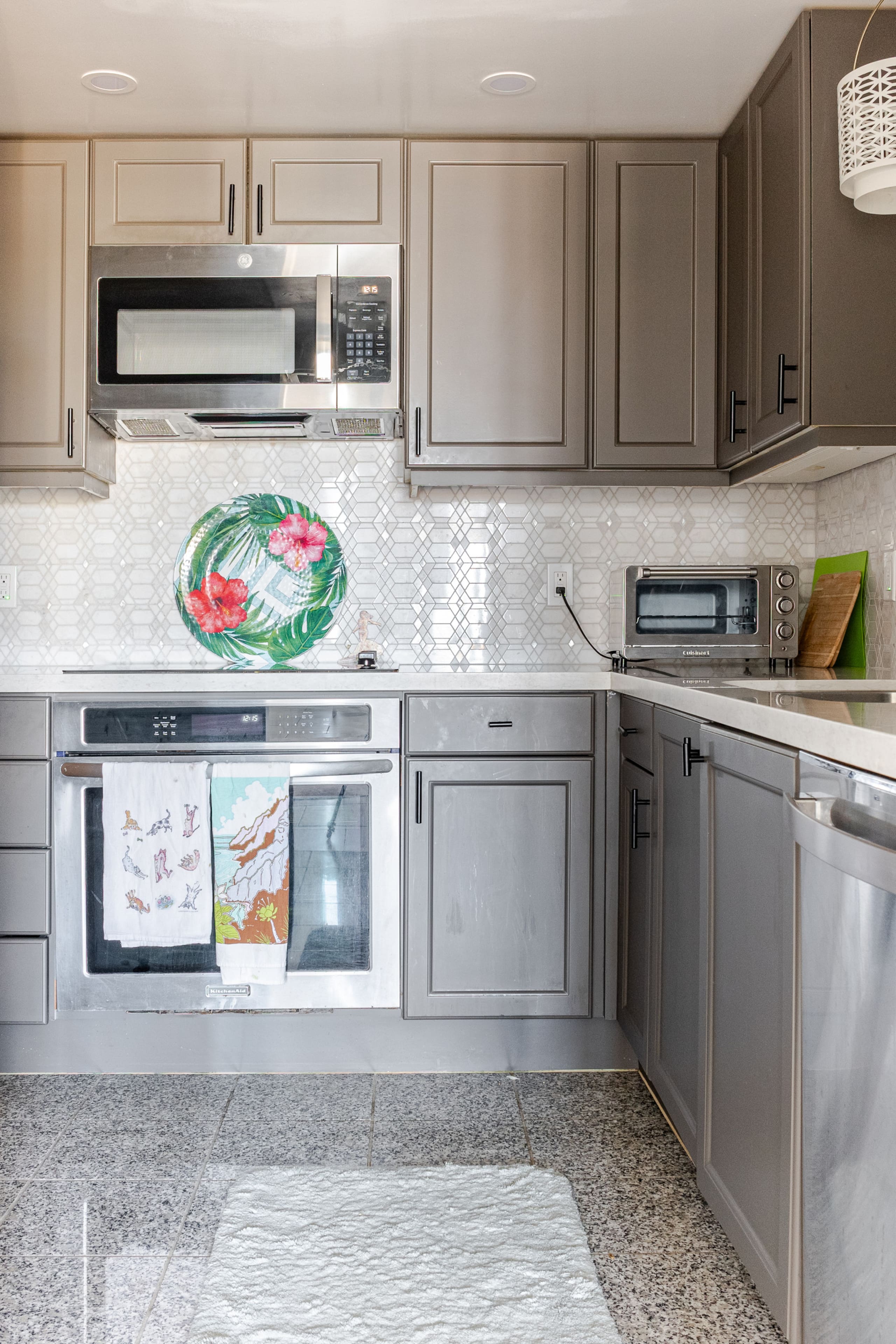 Condo in Honolulu · ★5.0 · 1 bedroom · 3 beds · 2 private baths - Image 20