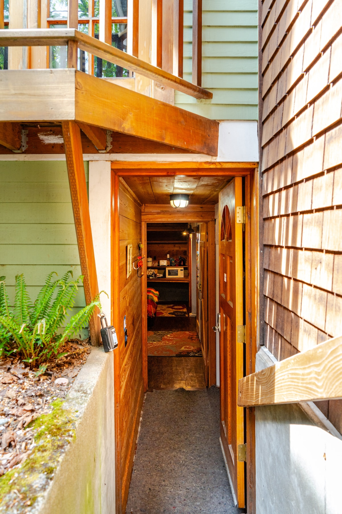 Private Entrance