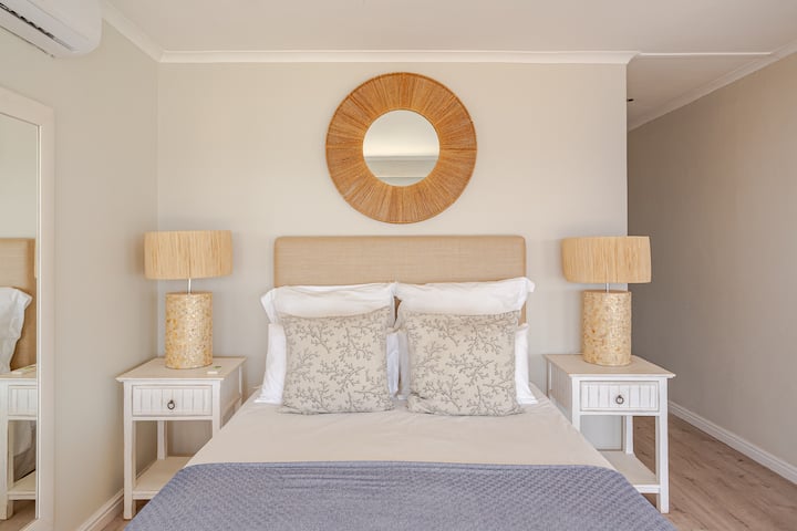 Მთავარი საძინებელი არაჩვეულებრივი ხედებით.