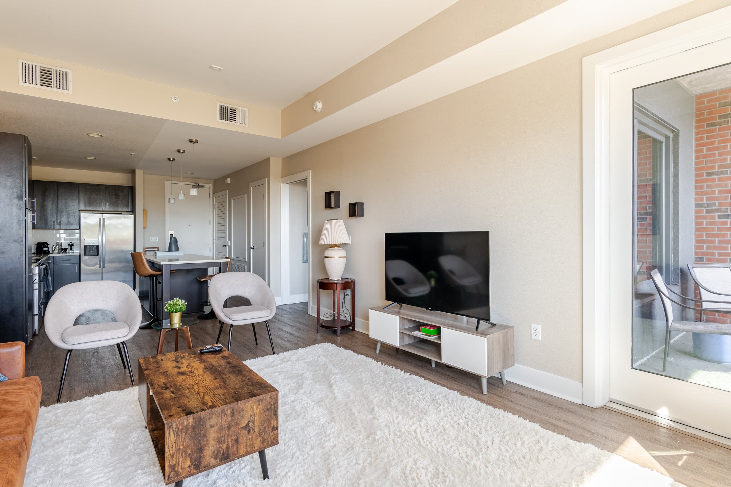Lux Apartment-Pool/Parking/Spa - Image 10