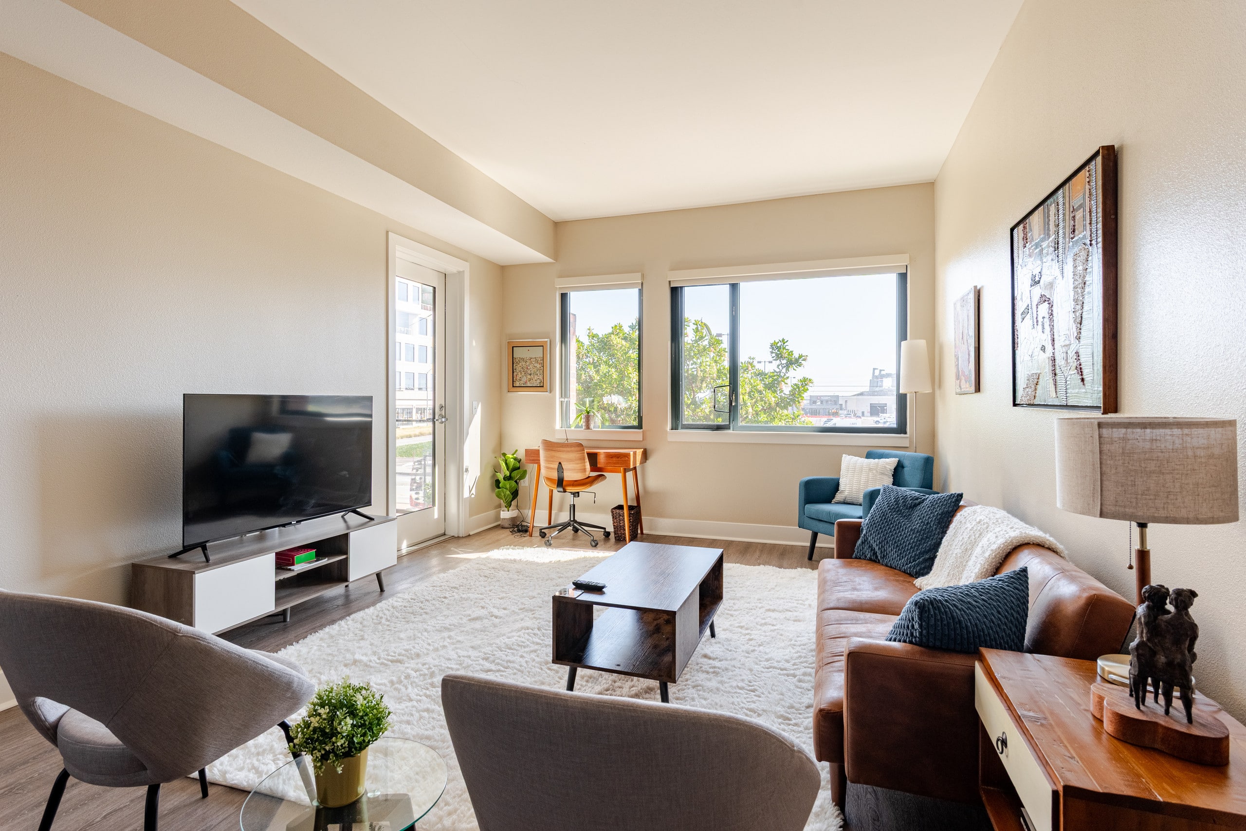 Lux Apartment-Pool/Parking/Spa - Image 13
