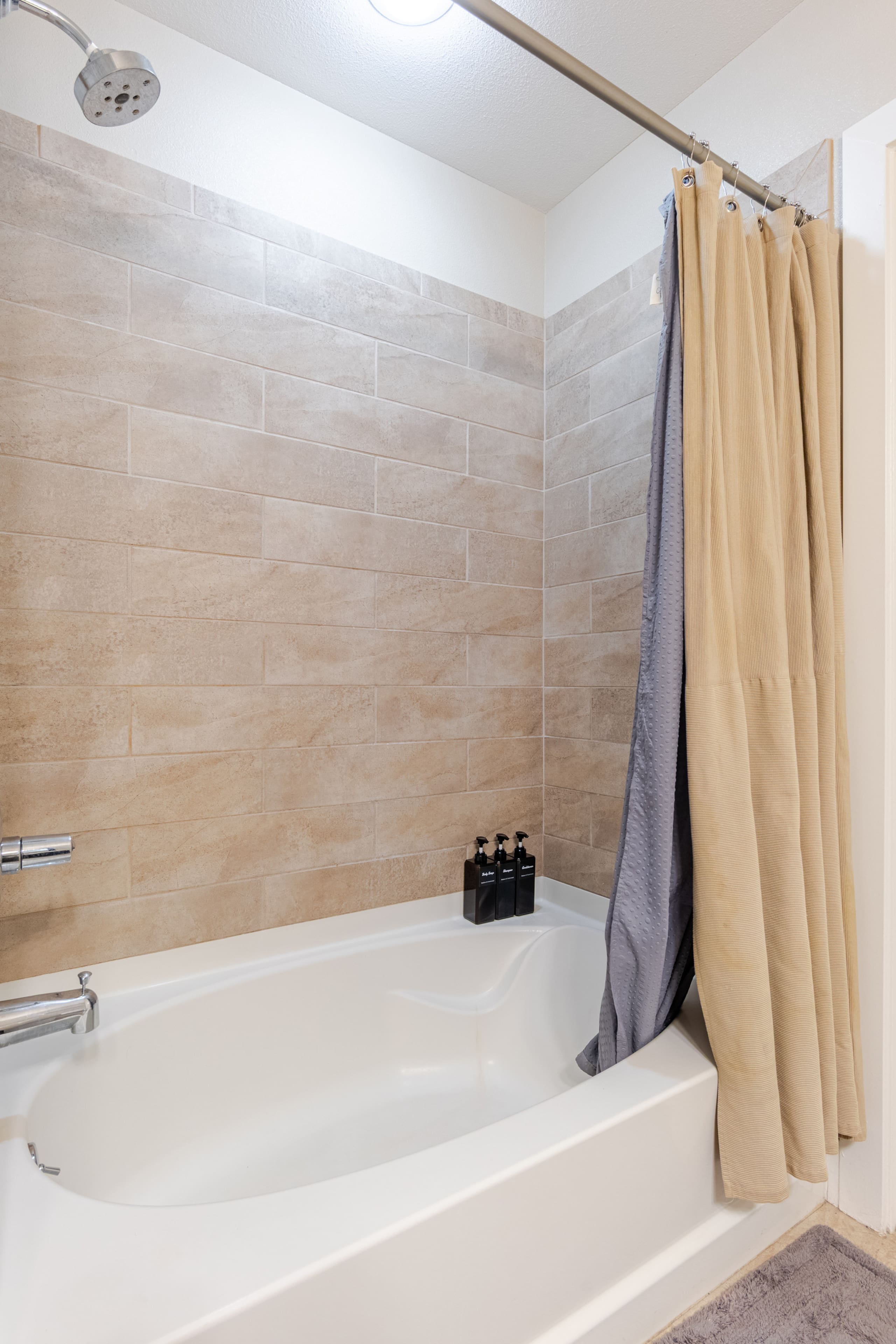 Lux Apartment-Pool/Parking/Spa - Image 38