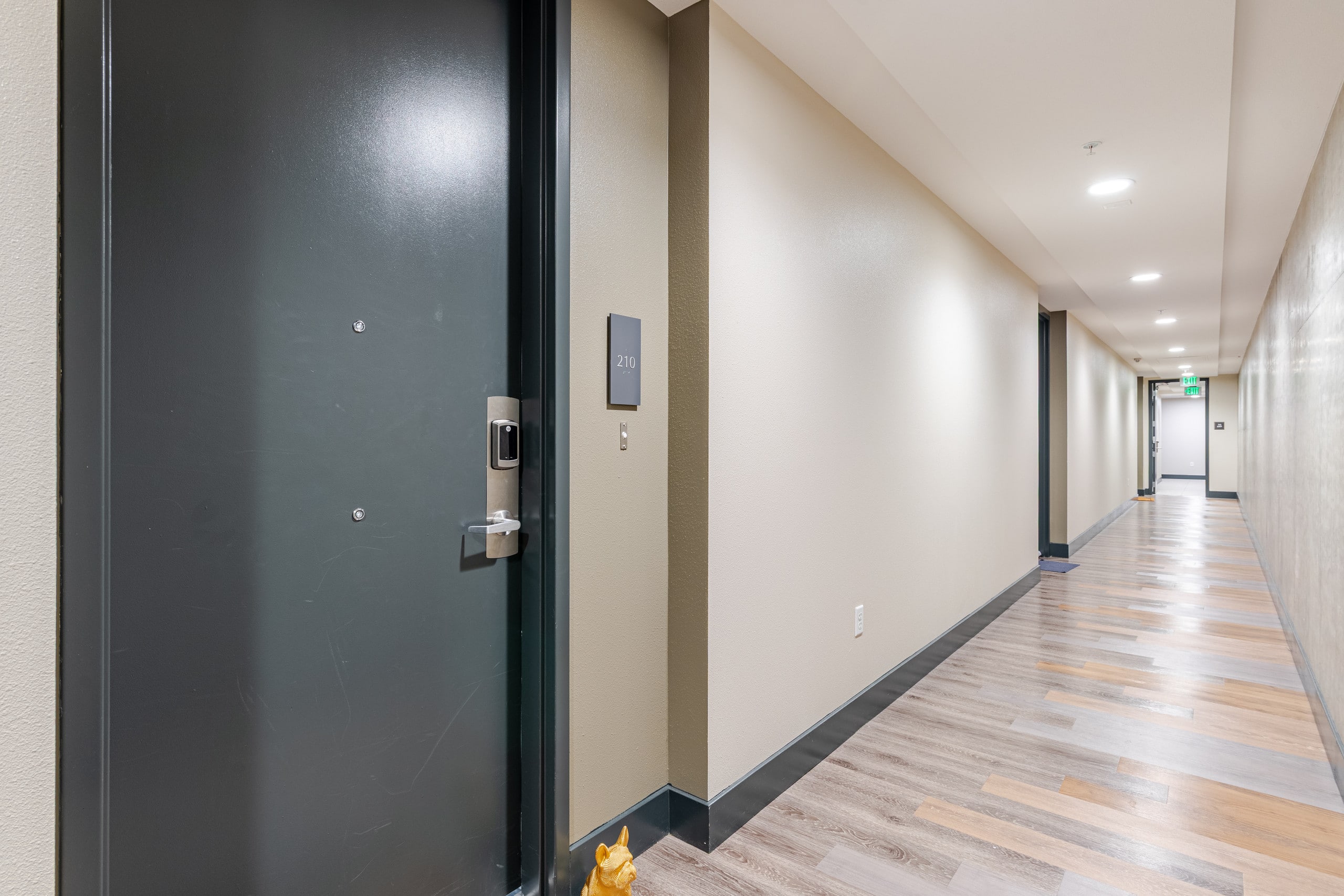 Lux Apartment-Pool/Parking/Spa - Image 78