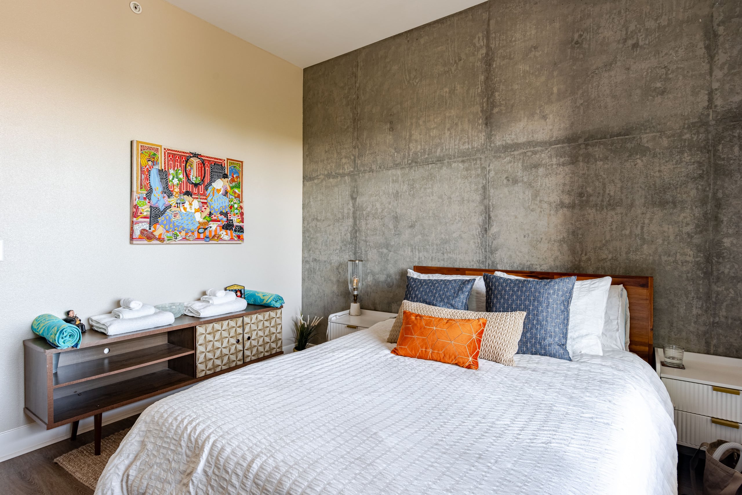 Lux Apartment-Pool/Parking/Spa - Image 32