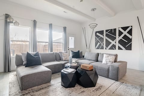 Top Airbnb: Château Emon - Houston Getaway| 10 min Downtown in Settegast