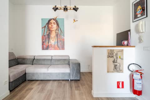 Gallo City Home - Modern Three-Room Apartment in Brescia Two