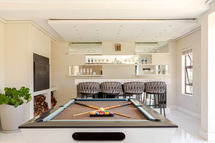 Free WIFI /2km to Kitesurfing beach/Gated Estate gallery image 5