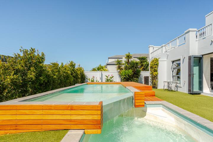 Free WIFI /2km to Kitesurfing beach/Gated Estate gallery image 2