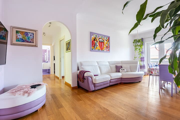 Casa Accogliente E Colorata - Roma