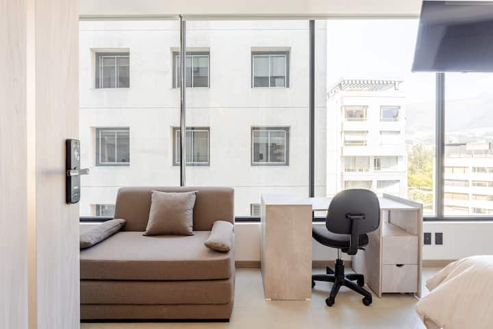 Acogedor Estudio En Iñaquito - Quito