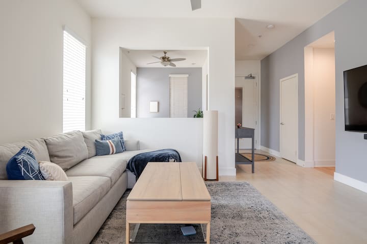 Modern 2 Bedroom + Office in PV!