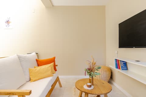 Top Airbnb: Modern and bright in a strategic area in Godoy Cruz