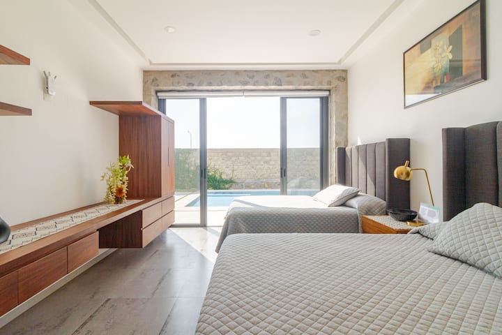 Schlafzimmer 2