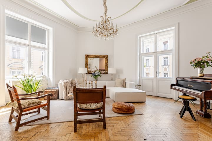 Palais living, awarded by Andrew Martin Design