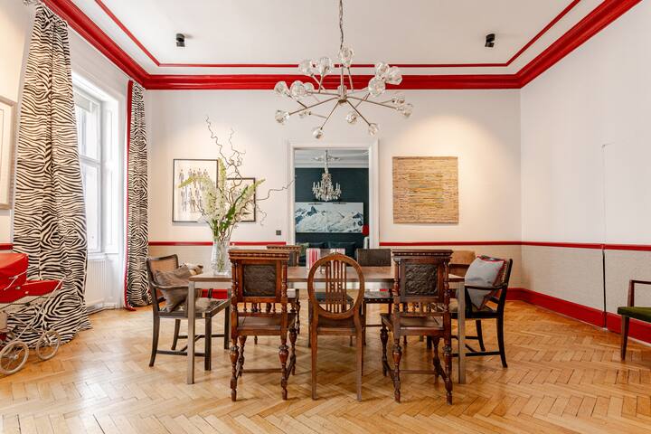 Palais living, awarded by Andrew Martin Design gallery image 2