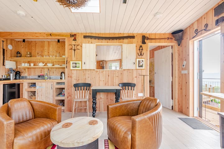 Queen Cynethryth's Cabin With Amazing Forest Views - Monmouth