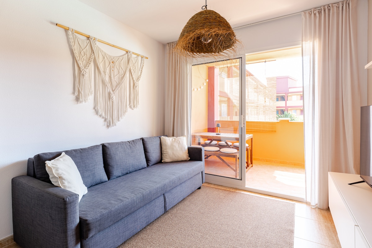 Successful Airbnb property: Casa Maanoo - Brand new apt close to best beaches in La Oliva