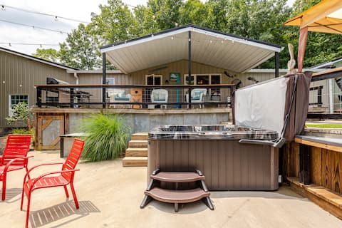 The Hideout at Crew Holler