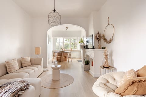 5 min walk from Tml! Ibiza vibe, spacious duplex.