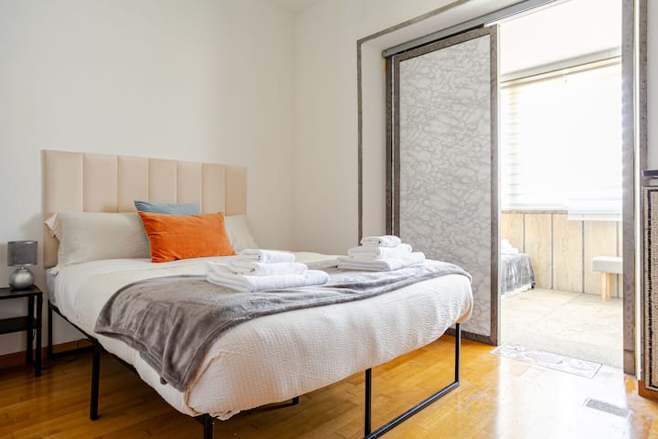 საძინებელი 1