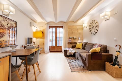 Anuncio de Airbnb popular: Vivienda San Martín, Ceramica Museum, Apartment... en Ciutat Vella