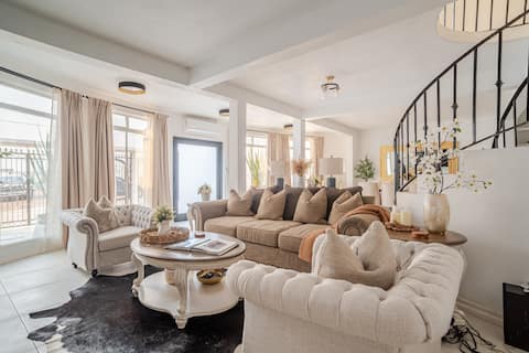 Exclusive New House with Spectacular Ocean View!