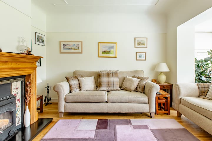 Large 5 Star Prime South Dublin House