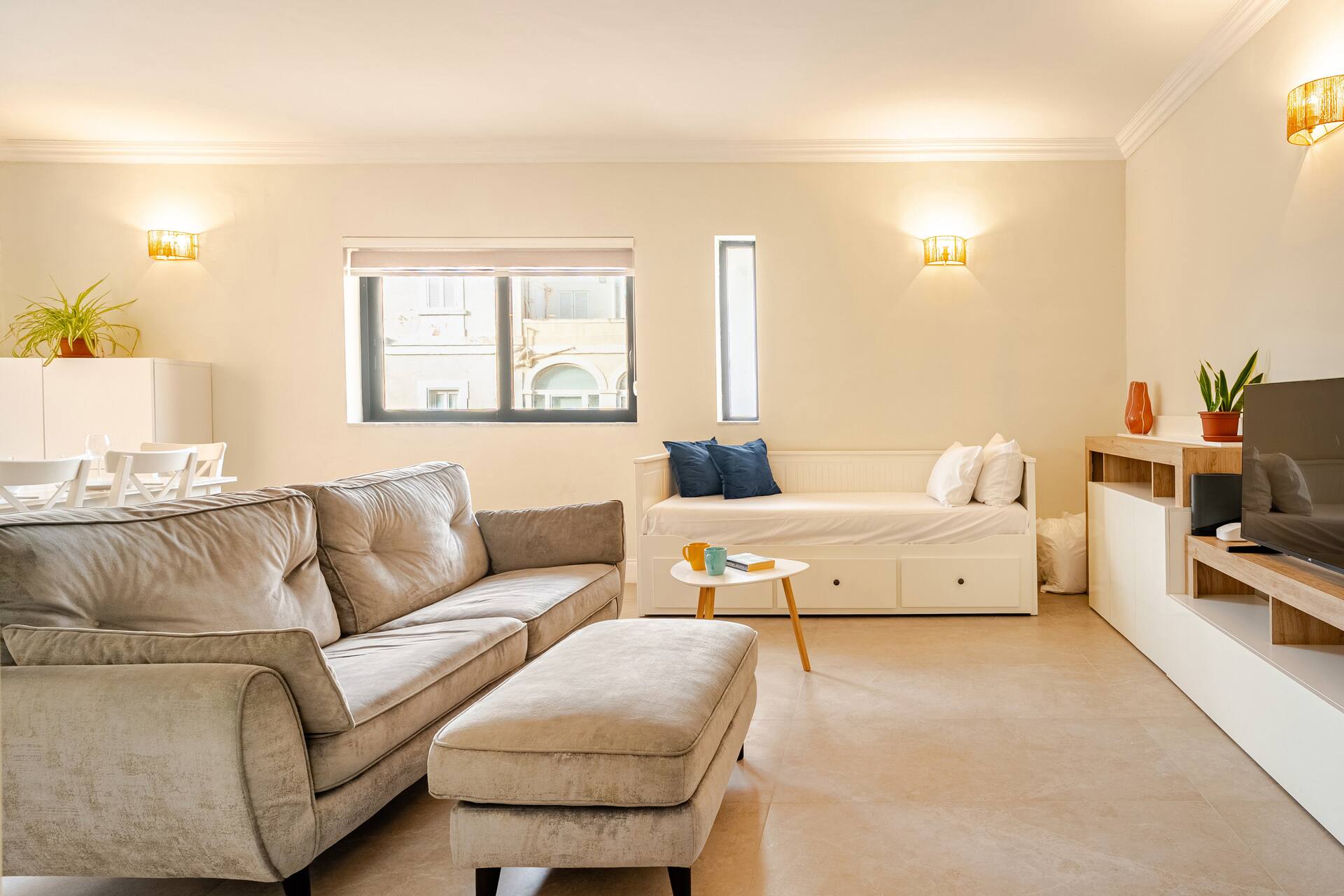 10 mins to Valletta Ta Xbiex Modern Seaside Home