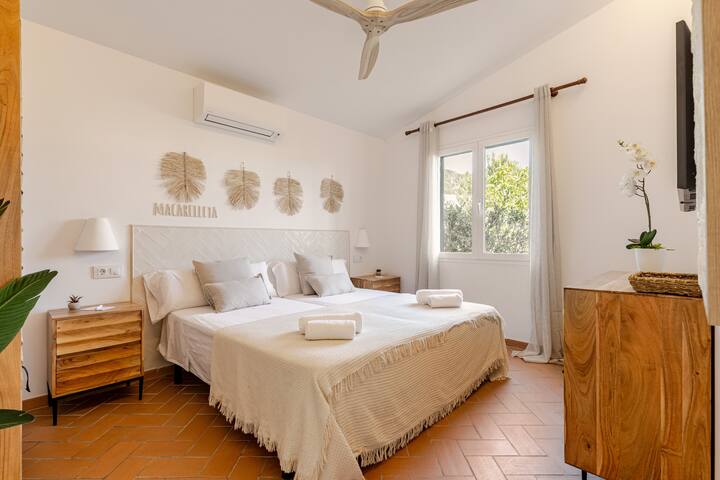 Villa con piscina privada a150m playa de arena gallery image 5