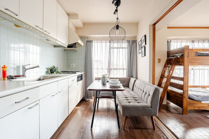 駒込駅徒歩4分[シングルサイズ2段ベット5台]3LDK