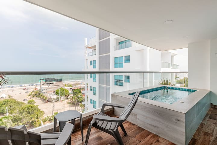 Oceanfront apartment with jacuzzi in Cartagena