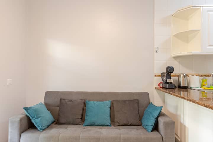 Charming 2 Br Near Eulalia Beach - Albufeira