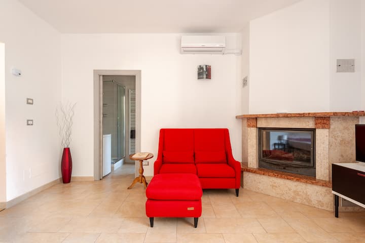 Maya Suite+cucinino Privato+giardino - Италия