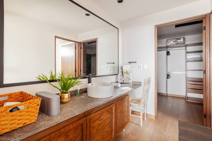 Santa Fe, espectacular alojamiento con balcón gallery image 4