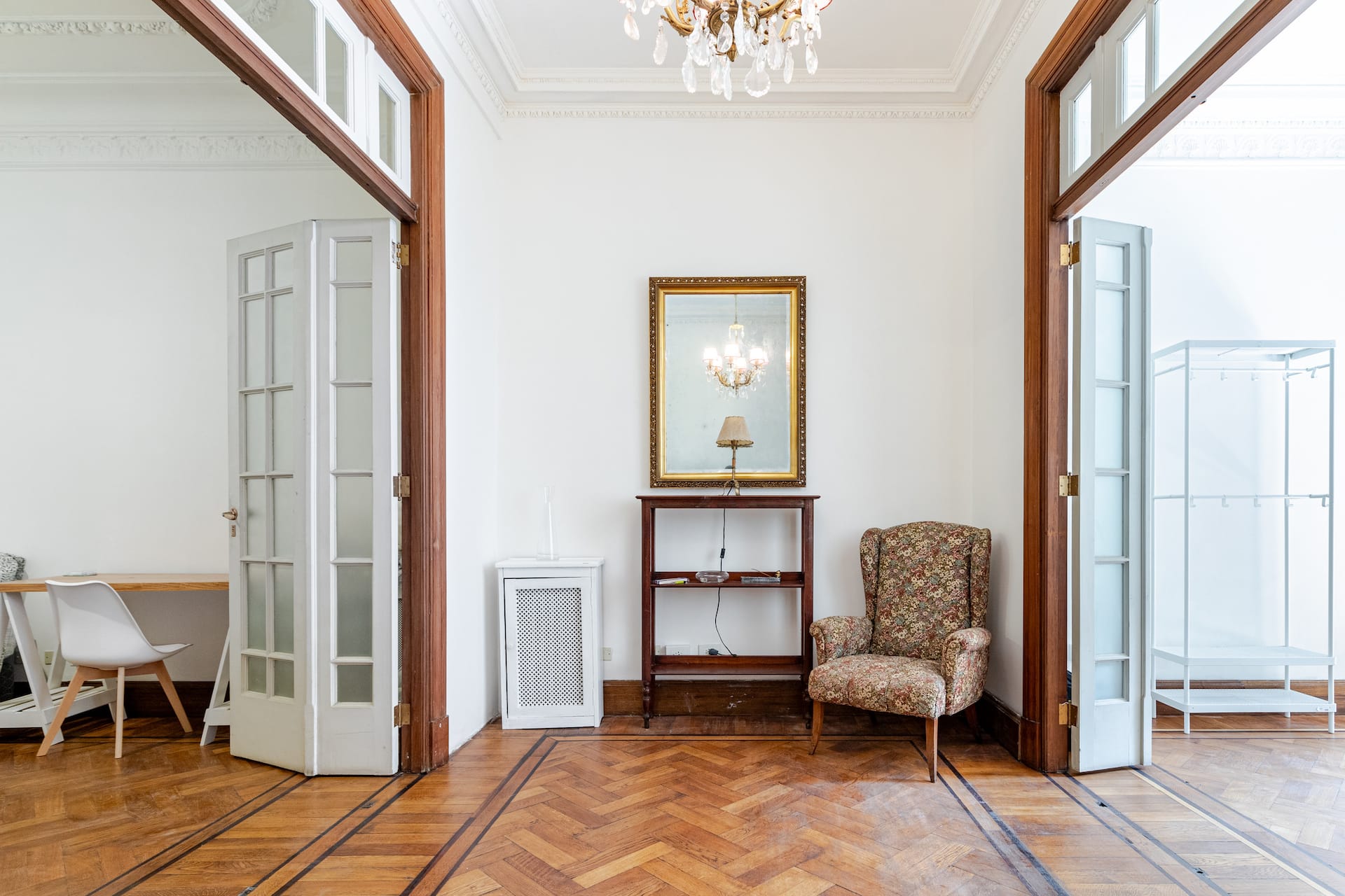 Apartamento reformado com 4 quartos em Monserrat