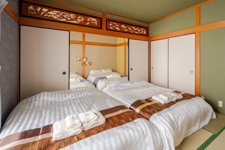 [Dhoma e gjumit] Shijoje kohën së bashku me familjen ose miqtë
