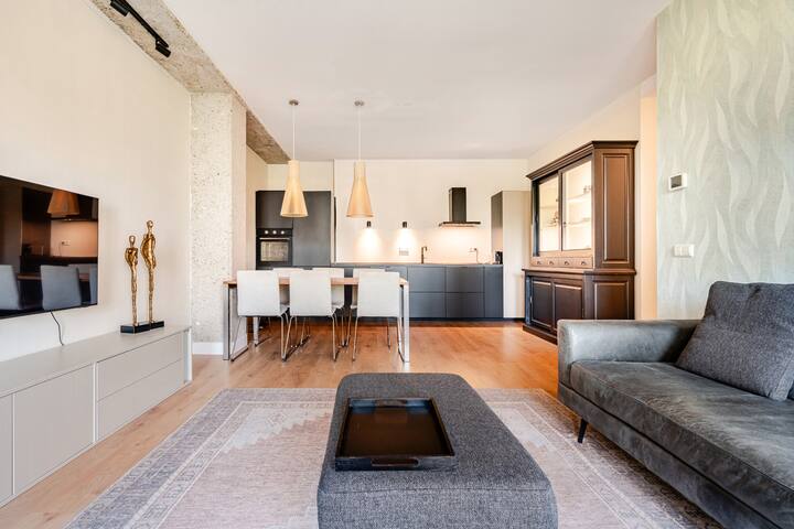 Trendy appartment city centre gallery image 4