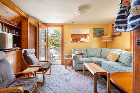 6th House from Ocean: Charming Home, Private Patio