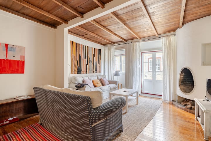 Mercês 2nd Floor Duplex Right