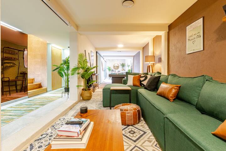 Modern Spacious & Remodeled Home + 2 Patios + AC gallery image 4