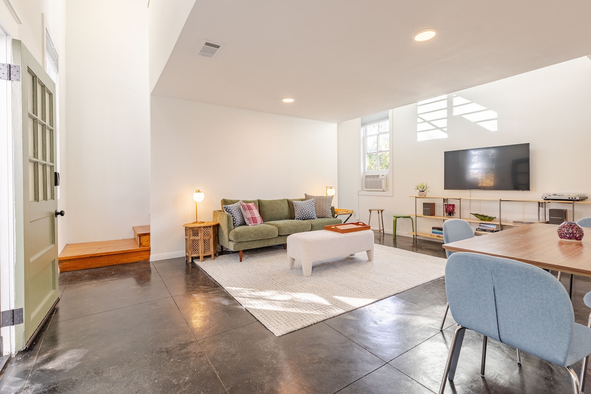 Hackberry Studio