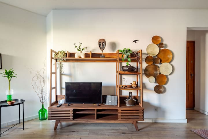 Amplo e Confortável: Seu Refúgio Familiar no Porto