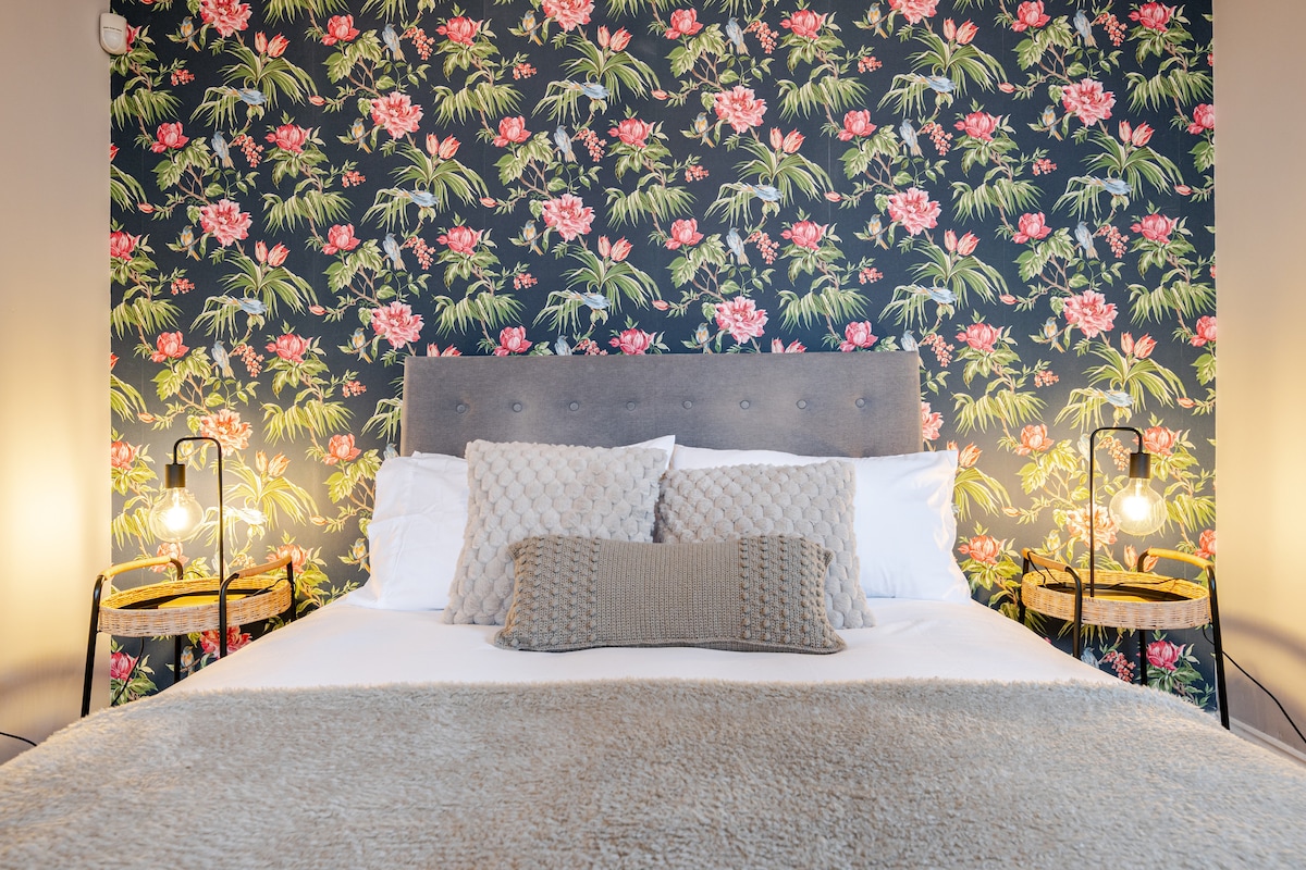 Удобно и уютно, голямо двойно легло.