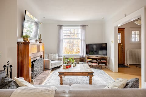 Popular Airbnb listing: 4BR 2BA Cozy Riverdale Gem |Danforth, Kid-Friendly in Toronto—Danforth
